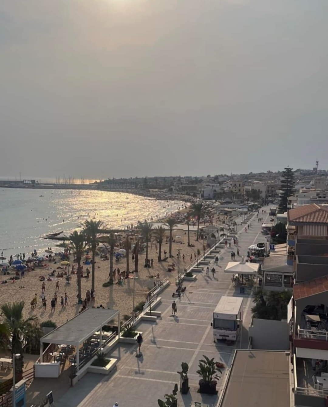 marina-di-ragusa-lungomare-